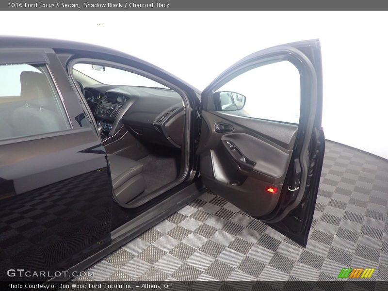 Shadow Black / Charcoal Black 2016 Ford Focus S Sedan