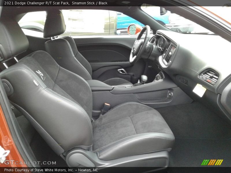 Sinamon Stick / Black 2021 Dodge Challenger R/T Scat Pack