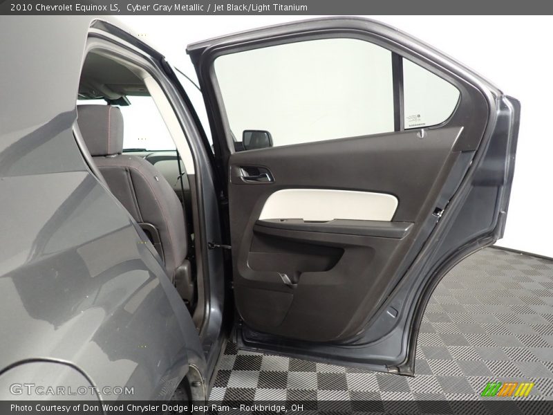 Cyber Gray Metallic / Jet Black/Light Titanium 2010 Chevrolet Equinox LS