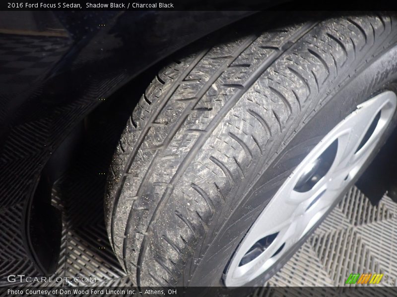 Shadow Black / Charcoal Black 2016 Ford Focus S Sedan