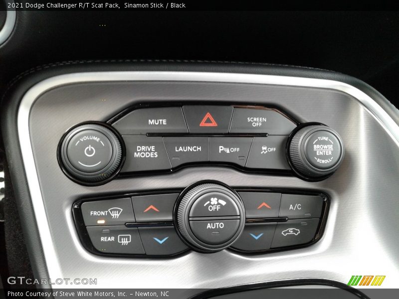 Sinamon Stick / Black 2021 Dodge Challenger R/T Scat Pack