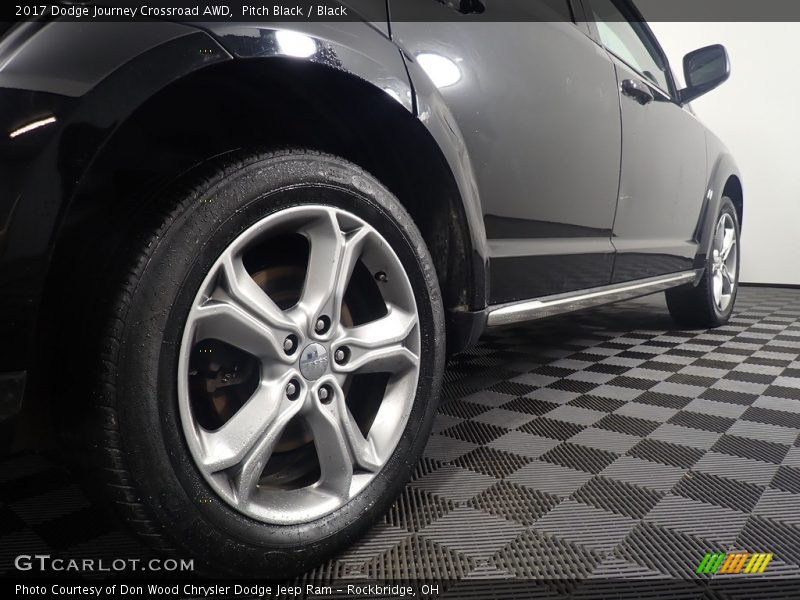 Pitch Black / Black 2017 Dodge Journey Crossroad AWD
