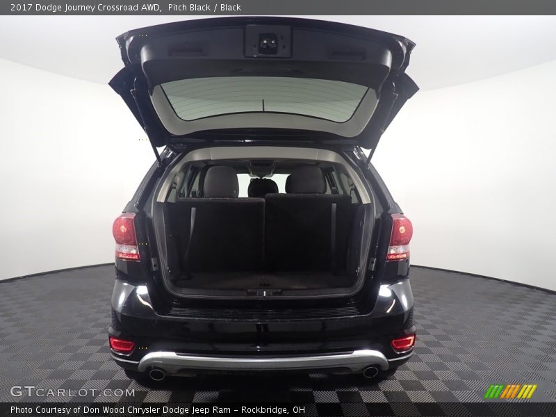 Pitch Black / Black 2017 Dodge Journey Crossroad AWD