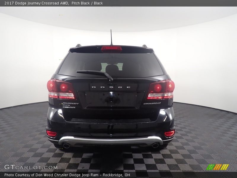 Pitch Black / Black 2017 Dodge Journey Crossroad AWD