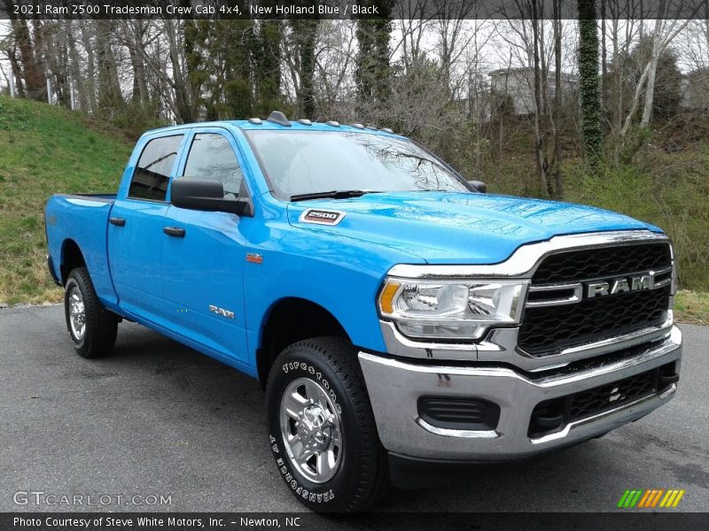 Front 3/4 View of 2021 2500 Tradesman Crew Cab 4x4
