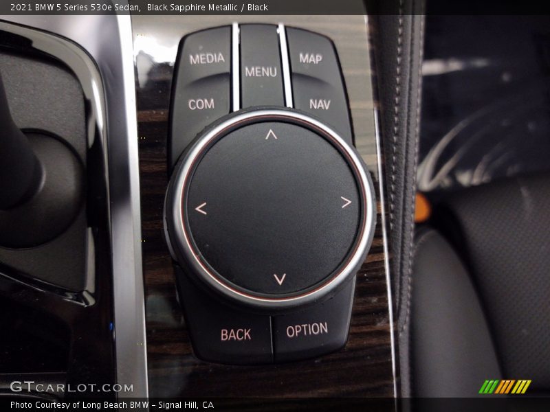 Black Sapphire Metallic / Black 2021 BMW 5 Series 530e Sedan