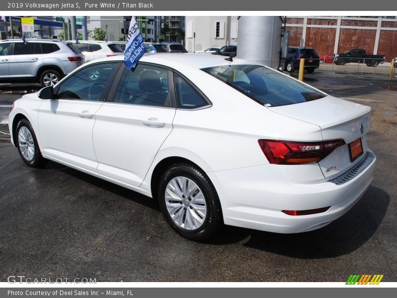 Pure White / Titan Black 2019 Volkswagen Jetta S