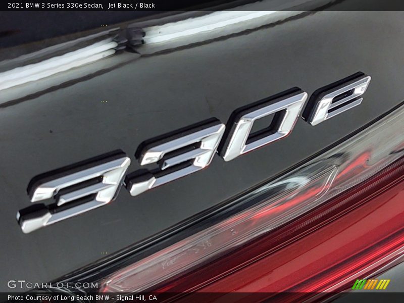Jet Black / Black 2021 BMW 3 Series 330e Sedan