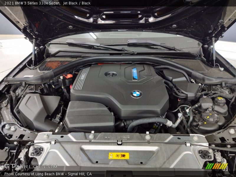 Jet Black / Black 2021 BMW 3 Series 330e Sedan