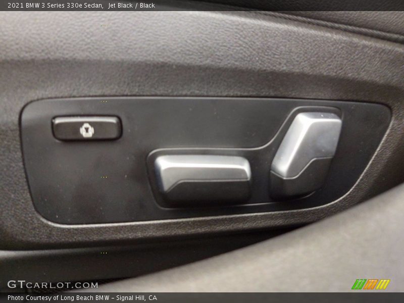 Jet Black / Black 2021 BMW 3 Series 330e Sedan