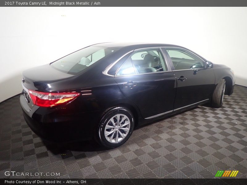 Midnight Black Metallic / Ash 2017 Toyota Camry LE