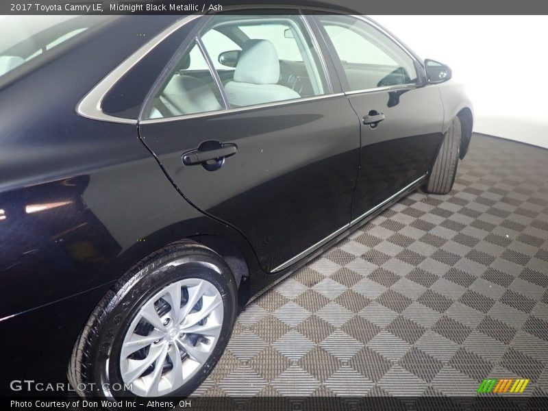 Midnight Black Metallic / Ash 2017 Toyota Camry LE