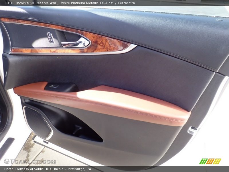 White Platinum Metallic Tri-Coat / Terracotta 2018 Lincoln MKX Reserve AWD