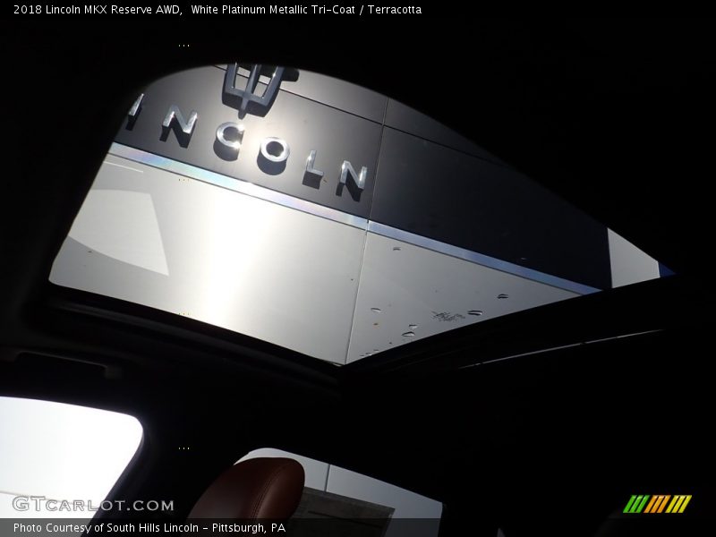 White Platinum Metallic Tri-Coat / Terracotta 2018 Lincoln MKX Reserve AWD