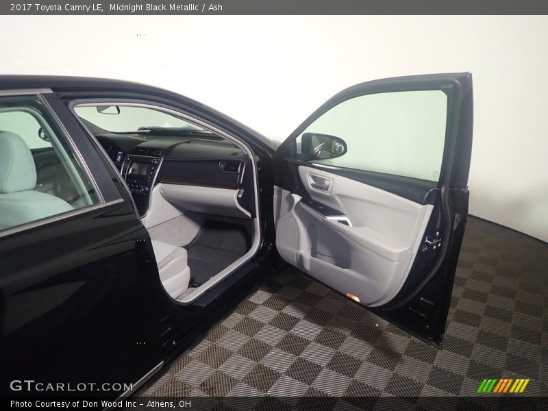 Midnight Black Metallic / Ash 2017 Toyota Camry LE