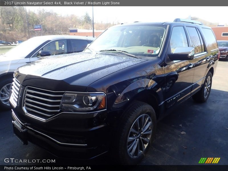 Black Velvet / Medium Light Stone 2017 Lincoln Navigator Select 4x4