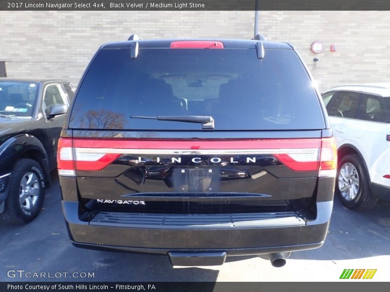 Black Velvet / Medium Light Stone 2017 Lincoln Navigator Select 4x4