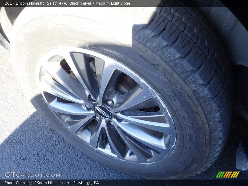 Black Velvet / Medium Light Stone 2017 Lincoln Navigator Select 4x4