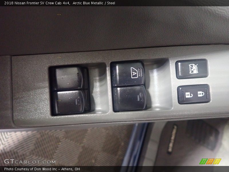 Arctic Blue Metallic / Steel 2018 Nissan Frontier SV Crew Cab 4x4
