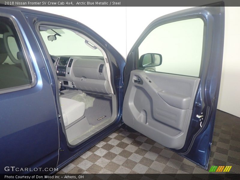 Arctic Blue Metallic / Steel 2018 Nissan Frontier SV Crew Cab 4x4
