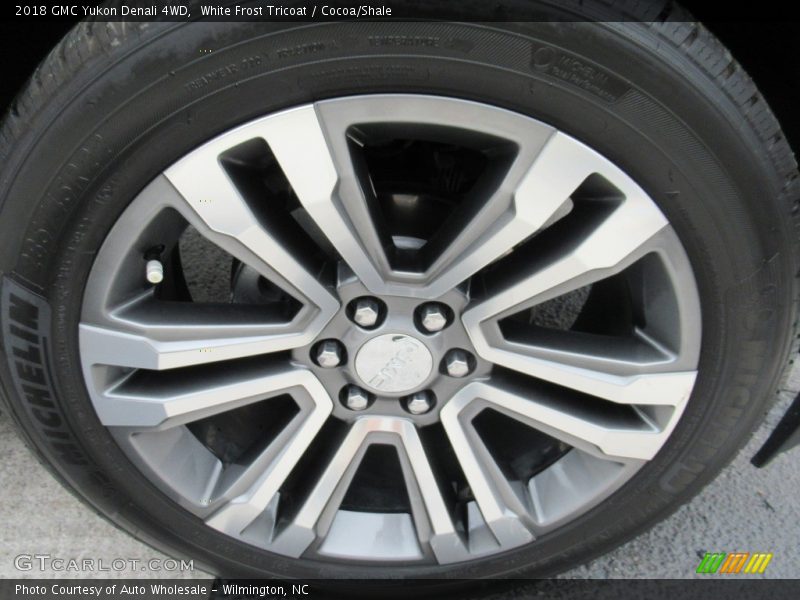 White Frost Tricoat / Cocoa/Shale 2018 GMC Yukon Denali 4WD