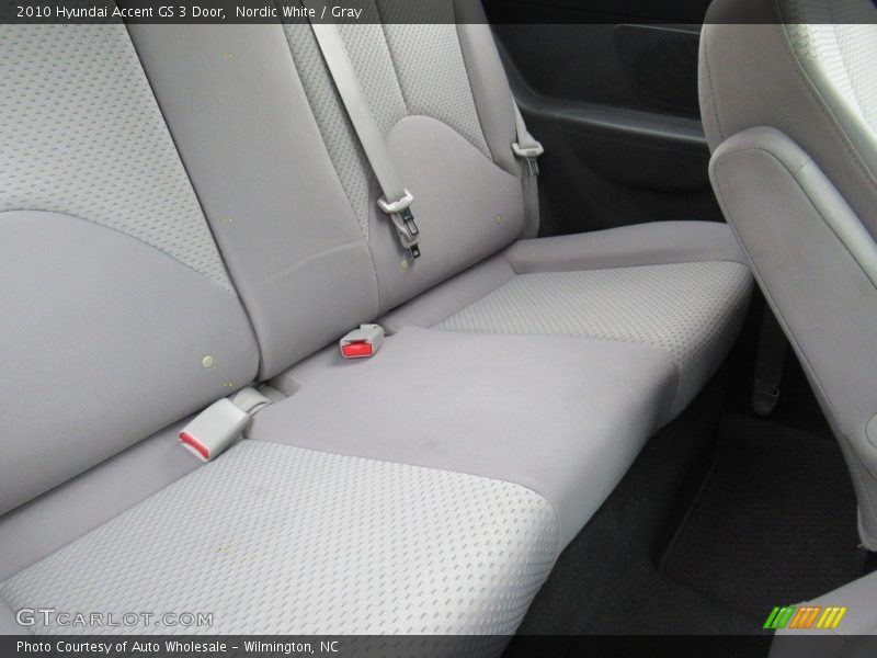 Nordic White / Gray 2010 Hyundai Accent GS 3 Door