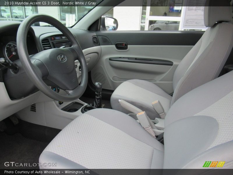 Nordic White / Gray 2010 Hyundai Accent GS 3 Door