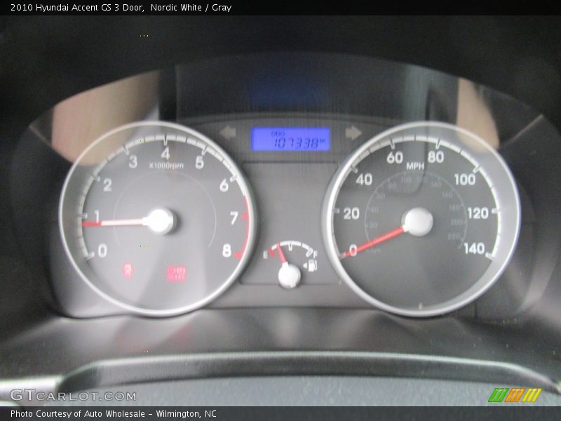 Nordic White / Gray 2010 Hyundai Accent GS 3 Door