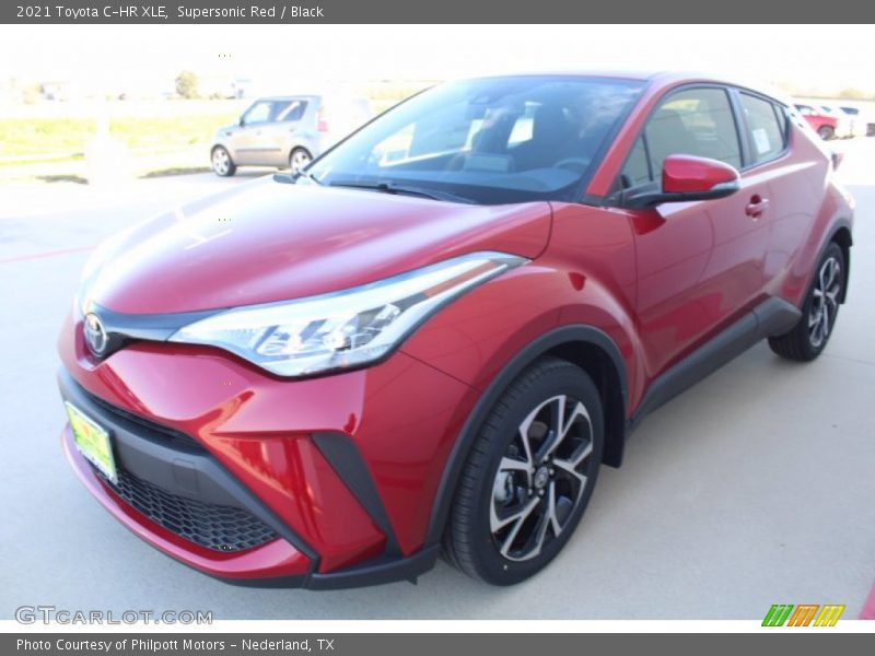 Supersonic Red / Black 2021 Toyota C-HR XLE