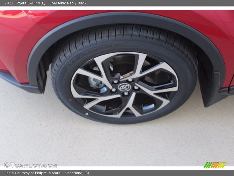 Supersonic Red / Black 2021 Toyota C-HR XLE