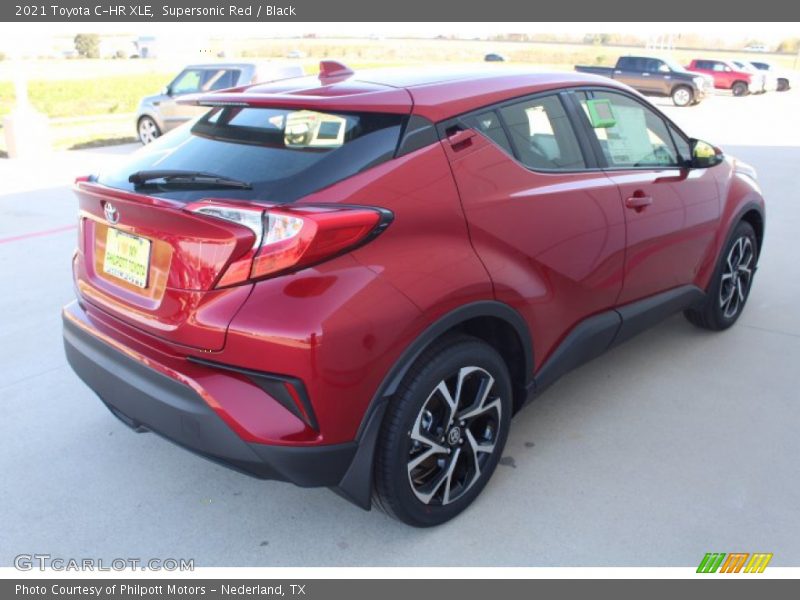 Supersonic Red / Black 2021 Toyota C-HR XLE
