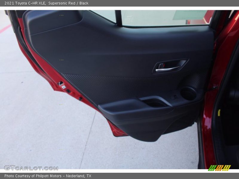 Supersonic Red / Black 2021 Toyota C-HR XLE