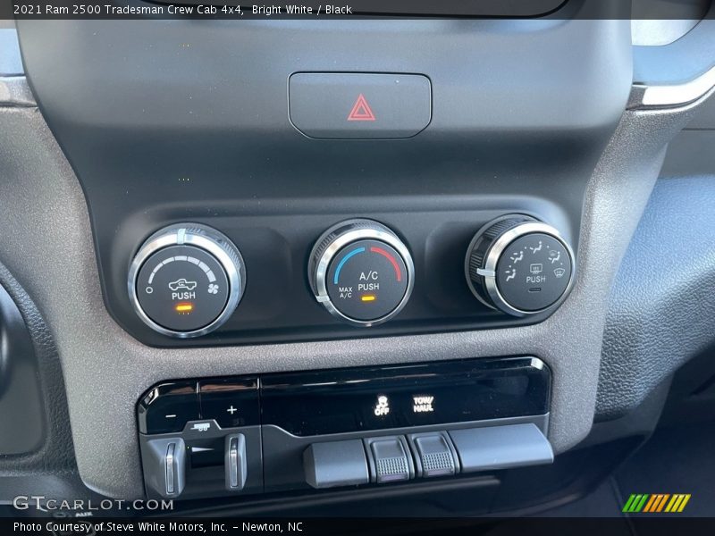 Bright White / Black 2021 Ram 2500 Tradesman Crew Cab 4x4