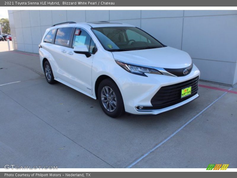 Blizzard White Pearl / Chateau 2021 Toyota Sienna XLE Hybrid