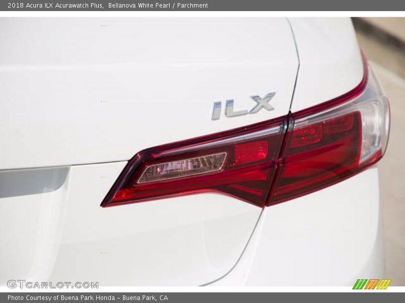 Bellanova White Pearl / Parchment 2018 Acura ILX Acurawatch Plus