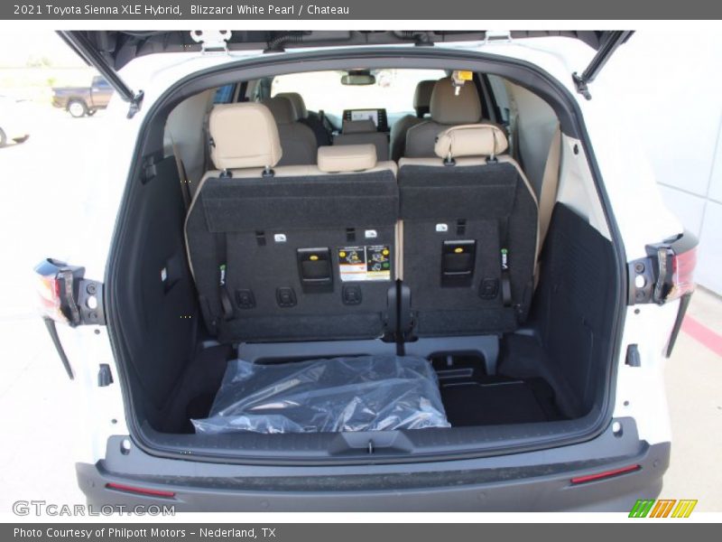 Blizzard White Pearl / Chateau 2021 Toyota Sienna XLE Hybrid