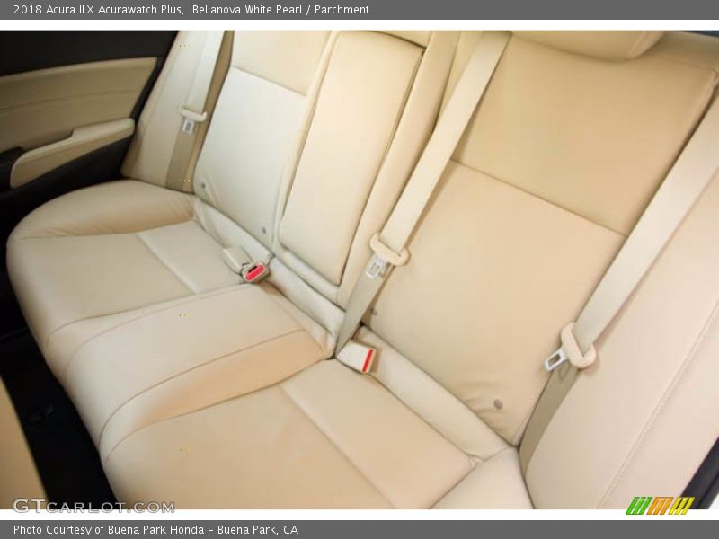 Bellanova White Pearl / Parchment 2018 Acura ILX Acurawatch Plus