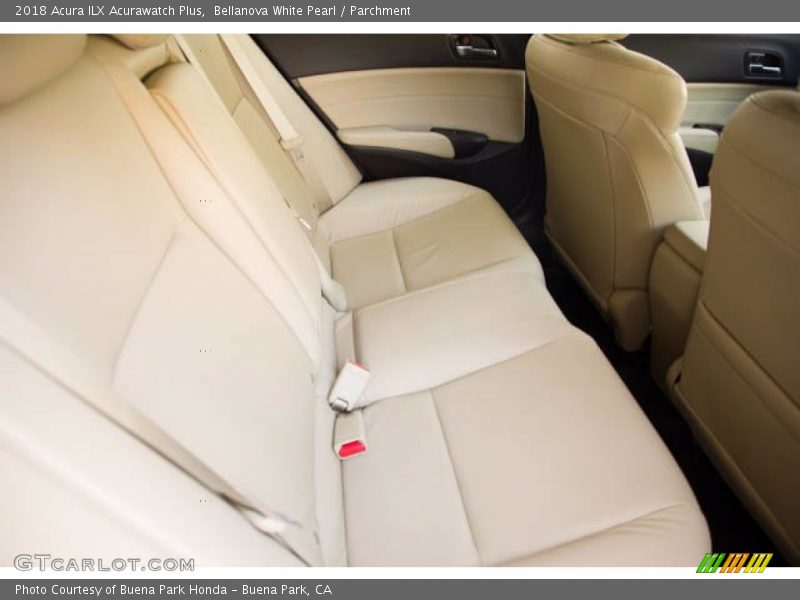 Bellanova White Pearl / Parchment 2018 Acura ILX Acurawatch Plus