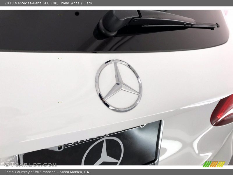 Polar White / Black 2018 Mercedes-Benz GLC 300