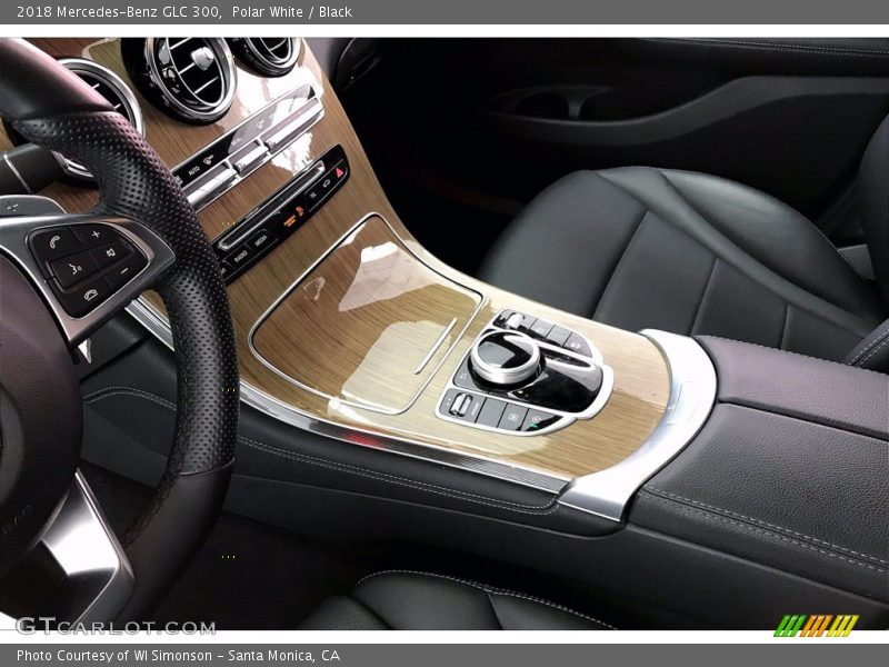 Polar White / Black 2018 Mercedes-Benz GLC 300