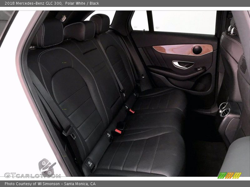 Polar White / Black 2018 Mercedes-Benz GLC 300