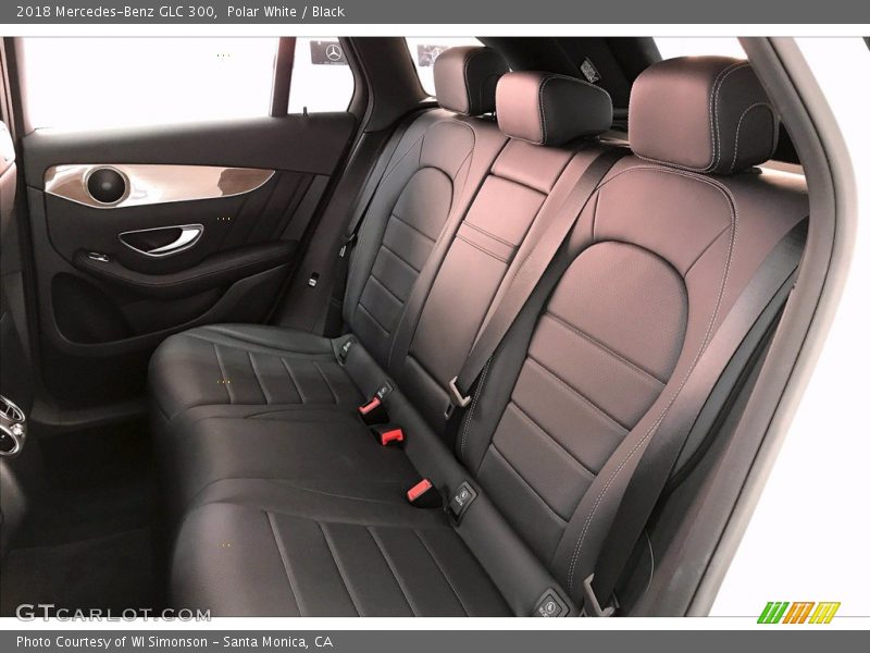 Polar White / Black 2018 Mercedes-Benz GLC 300