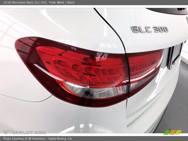 Polar White / Black 2018 Mercedes-Benz GLC 300
