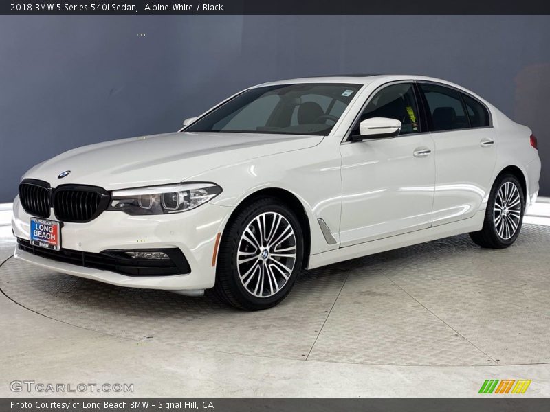 Alpine White / Black 2018 BMW 5 Series 540i Sedan