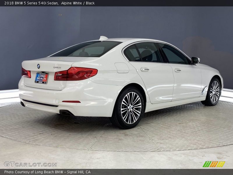 Alpine White / Black 2018 BMW 5 Series 540i Sedan