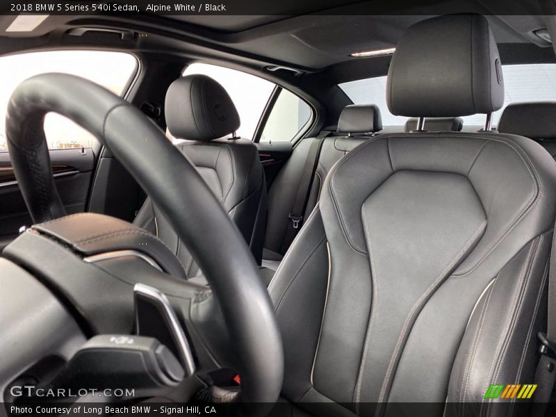 Alpine White / Black 2018 BMW 5 Series 540i Sedan
