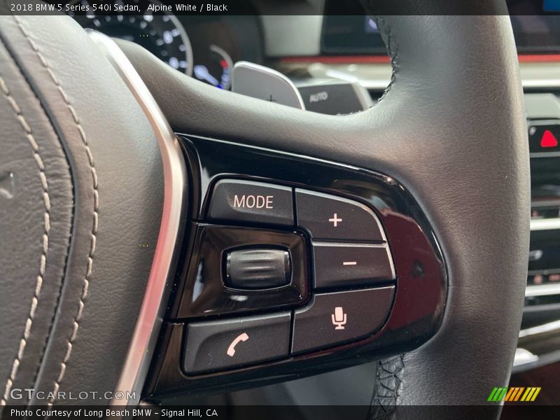 Alpine White / Black 2018 BMW 5 Series 540i Sedan