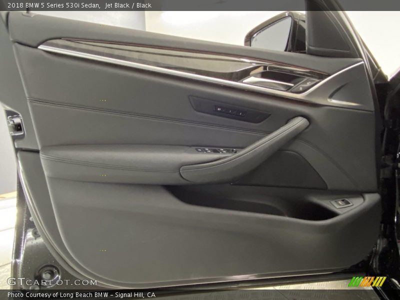 Jet Black / Black 2018 BMW 5 Series 530i Sedan