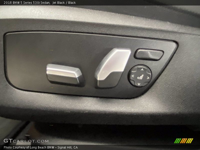 Jet Black / Black 2018 BMW 5 Series 530i Sedan