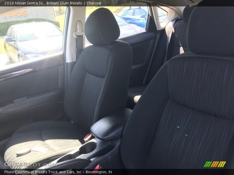 Brilliant Silver Metallic / Charcoal 2019 Nissan Sentra SV